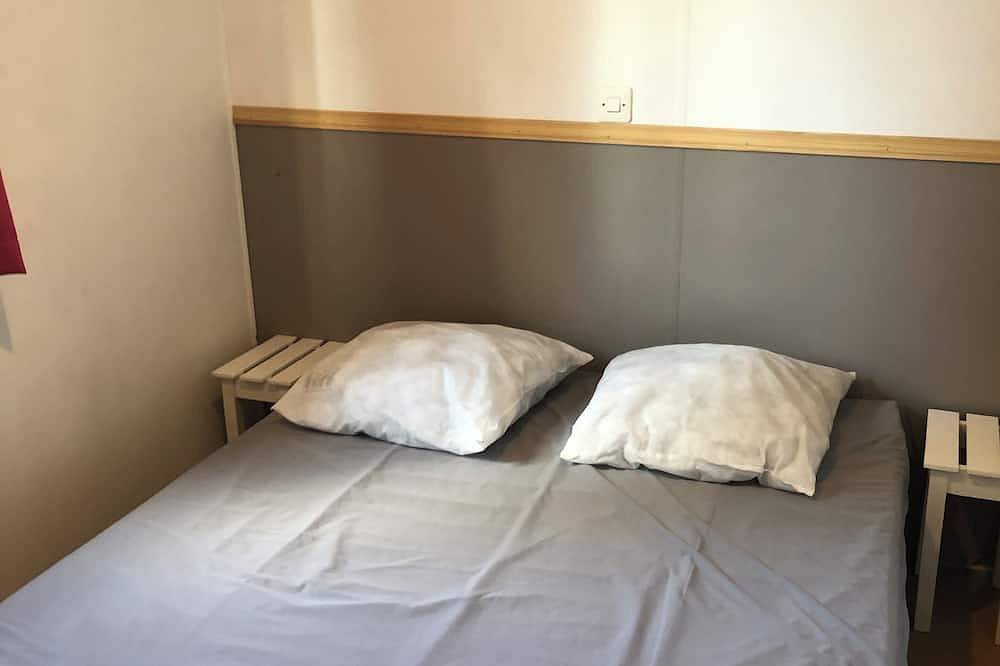 Air-conditioned mobile home in Vic-la-Gardiole, Côte d'Améthyste