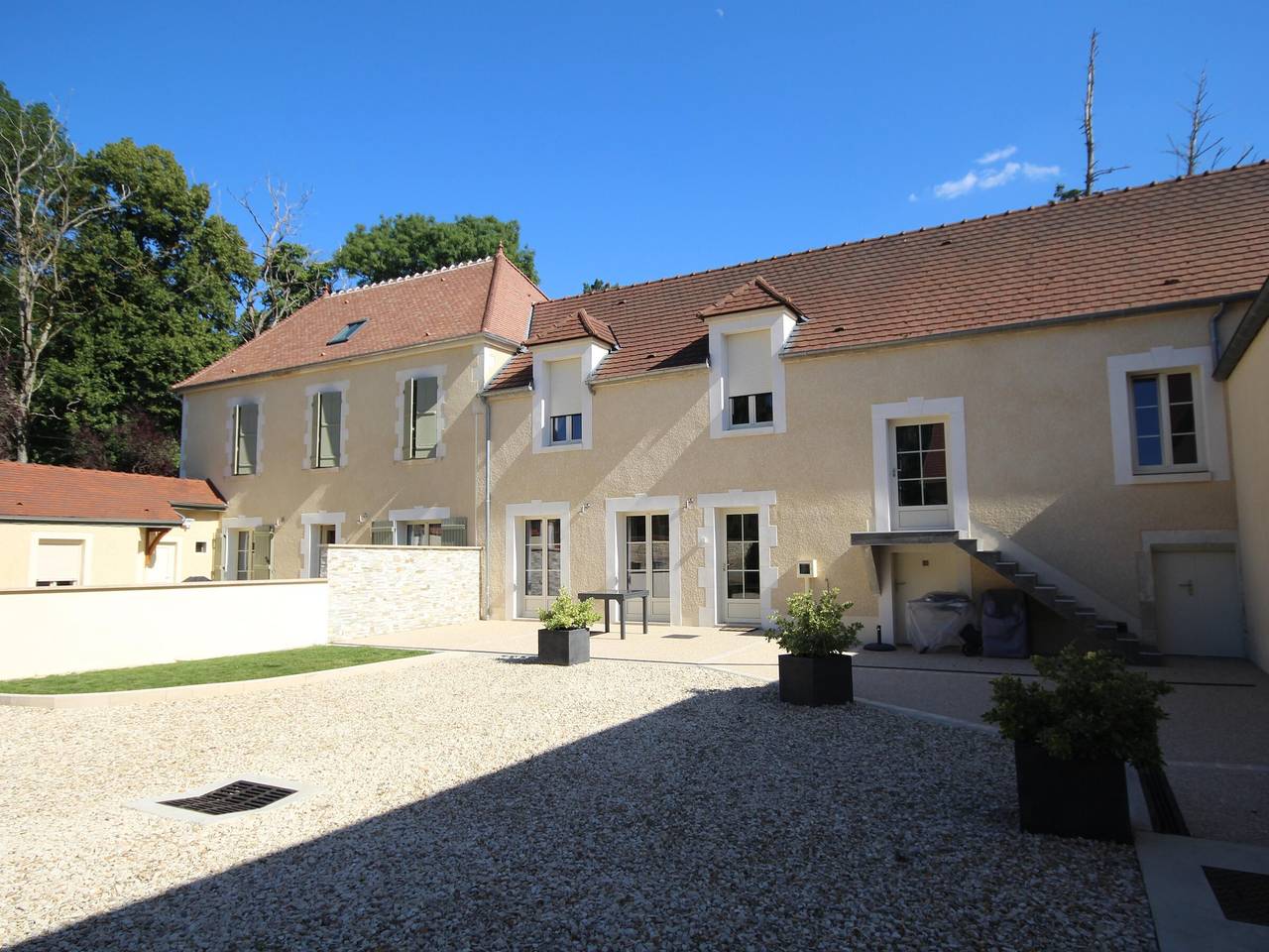 Modernes Ferienhaus am Weinberg mit Terrasse und Komfort inklusive in Maligny, Auxerre und Umgebung