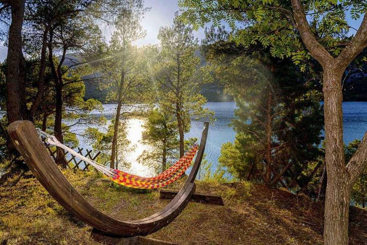 Casa rural para 6 personas, con vistas al lago y jardín además de terraza y vistas, Se admiten mascotas en Massis dels Ports - 2