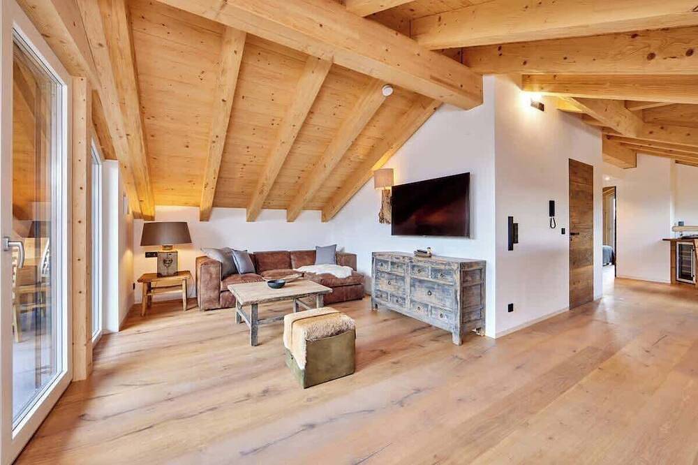 Ganze Wohnung, Chalet Sunshine – mit atemberaubendem Bergpanorama in Garmisch-Partenkirchen, Bayerische Alpen