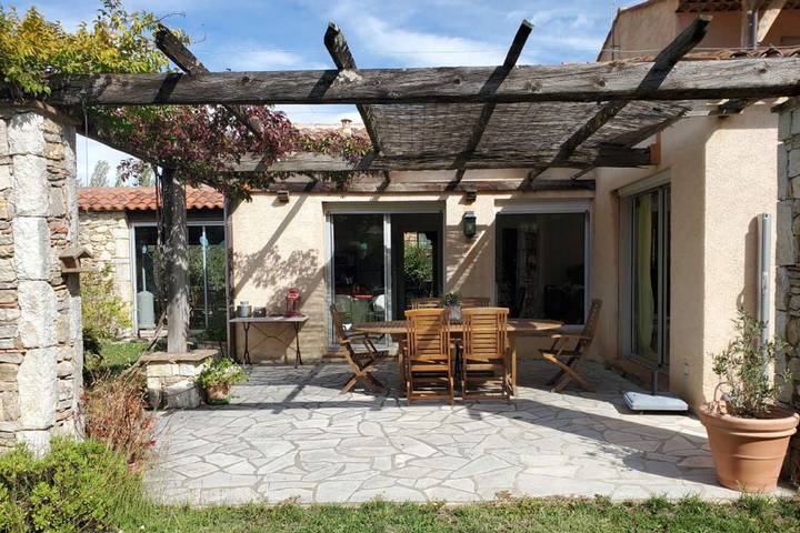 Villa pour 9 personnes, avec jardin et piscine, animaux acceptés à Montauroux - 2