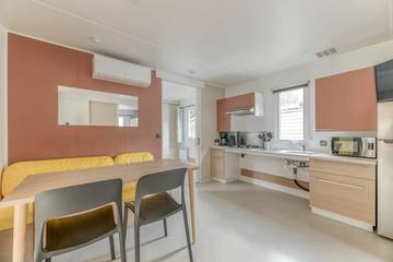 Caravane pour 4 Personnes dans Le Bourg-d'Oisans, Parc national des Écrins, Photo 4