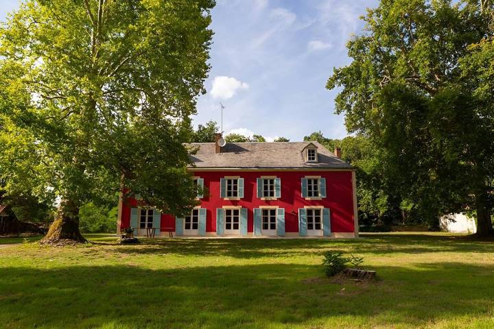 Villa pour 15 personnes, avec Terrasse ainsi que Jardin et Vue