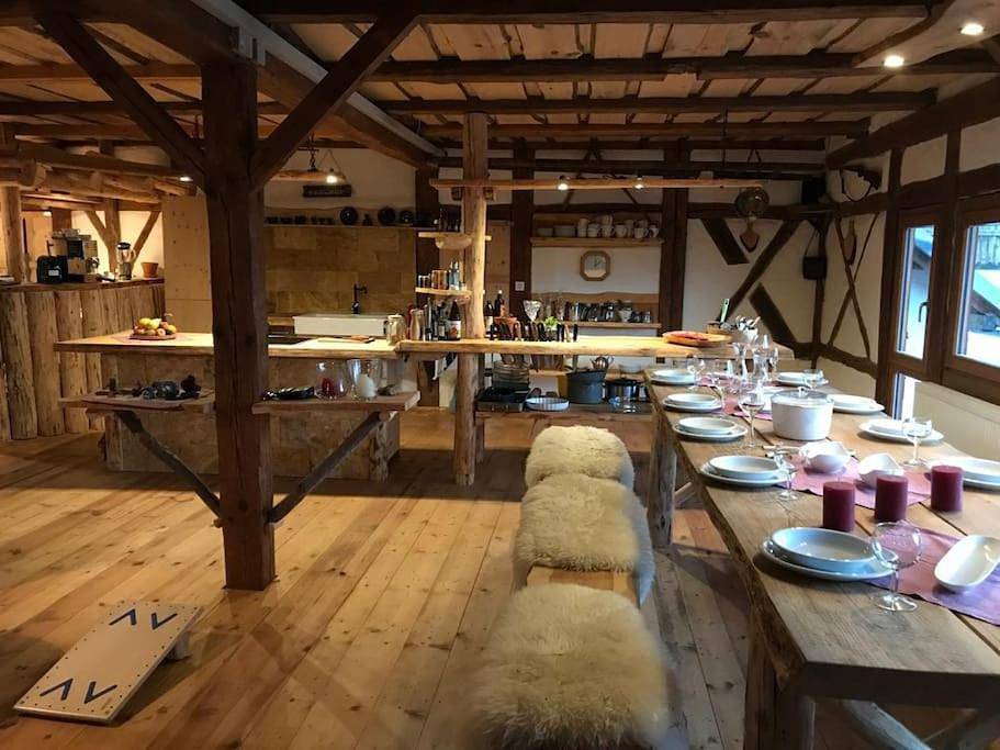 Ganze Wohnung, Chalet mit Almhüttencharme für bis zu 11 Personen in Litzendorf, Landkreis Bamberg