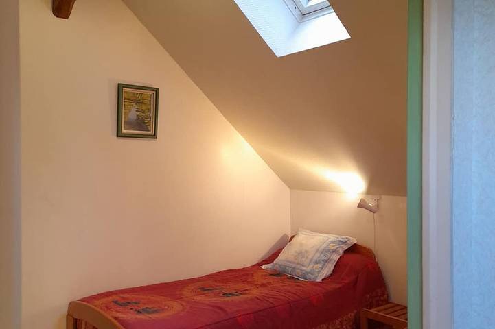 Gîte pour 7 personnes, avec jardin à Aubigné-Racan - 2