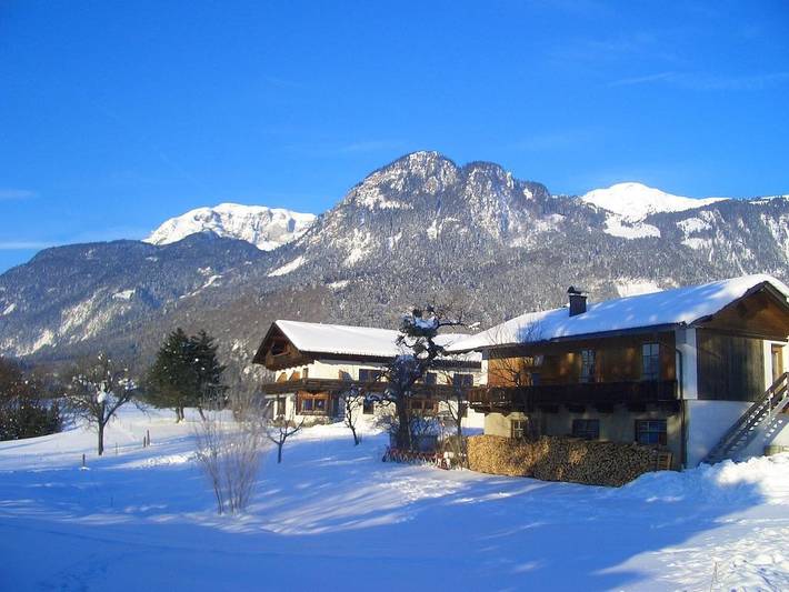Ferienwohnung für 5 Personen, mit Balkon und Garten sowie Ausblick in Kramsach