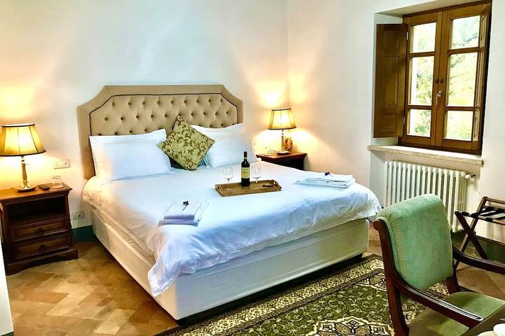 Location de vacances pour 10 personnes, avec jardin et jacuzzi à Campiglia d'Orcia - 2