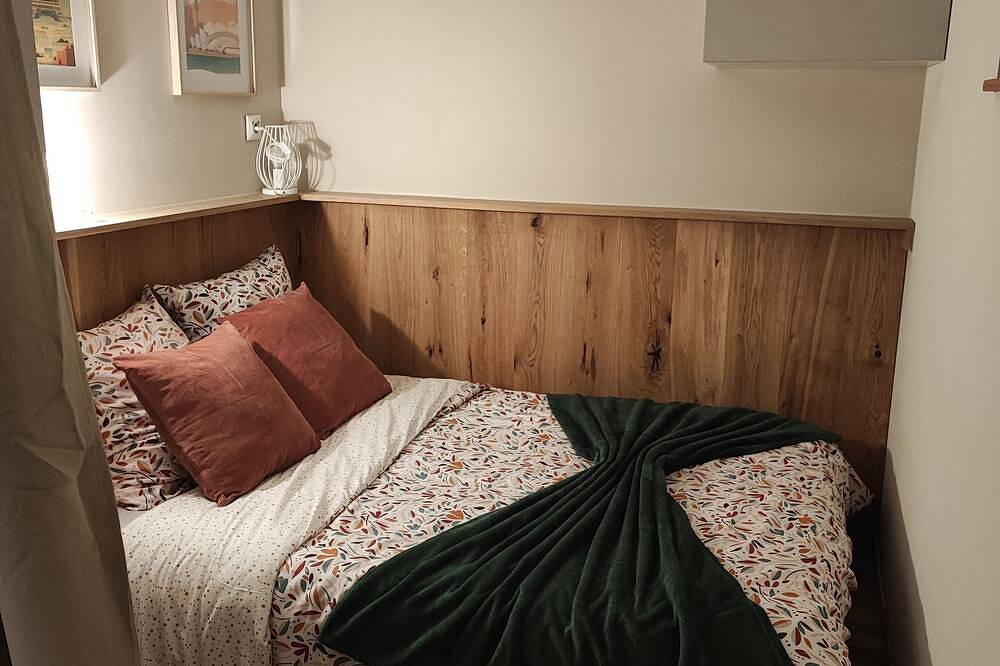 Appartement entier, Petit studio indépendant idéalement situé in Wittelsheim, Région de Thann