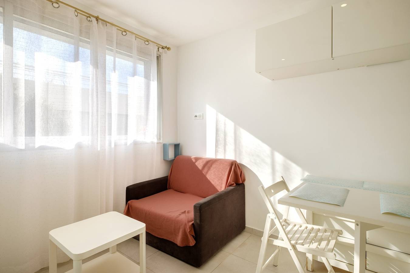 Studio entier, Appartement 'Studio Marina Baie Des Anges' avec jardin privé, Wi-Fi et climatisation in Villeneuve-Loubet Plage, Villeneuve-Loubet