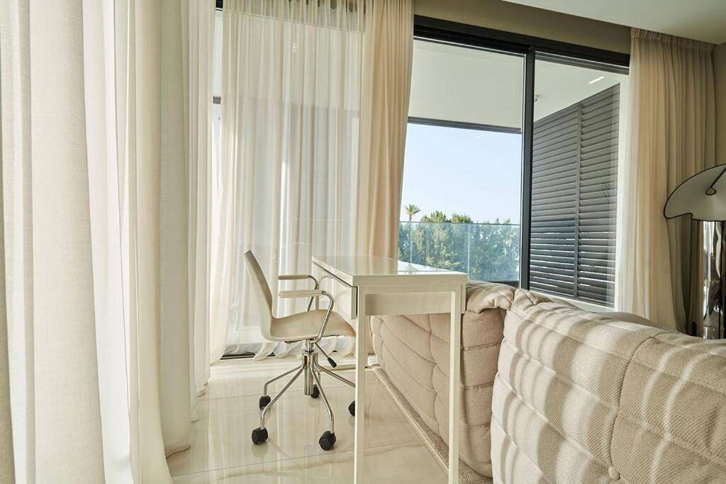 Appartement entier, La Maison Luxury Stay 2Br Retreat in Nicosia in Engomi, Chypre du Sud
