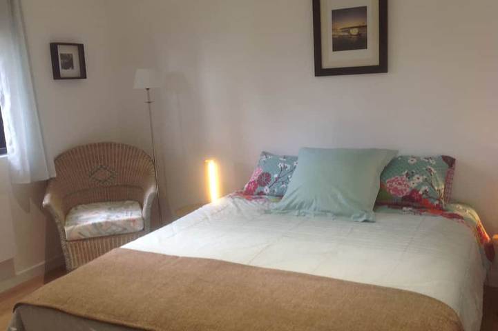 Gîte pour 3 personnes, avec terrasse dans Le Cabellou - 2