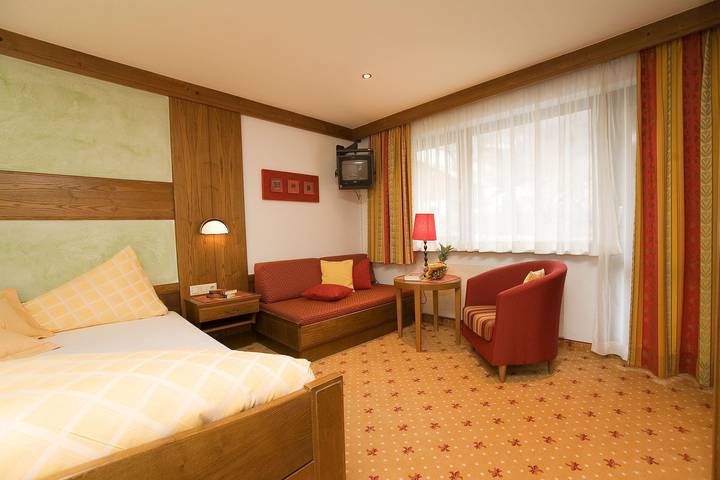 Hotel für 5 Personen, mit Sauna und Garten, kinderfreundlich in Wenns - 4