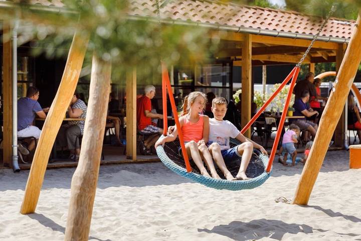 Vakantiehuis voor 2 personen, with Terras and Tuin as well as Kinderzwembad and Zwembad in Doorn