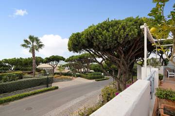 Villa voor 4 Personen in Vale do Lobo, Almancil, Afbeelding 1