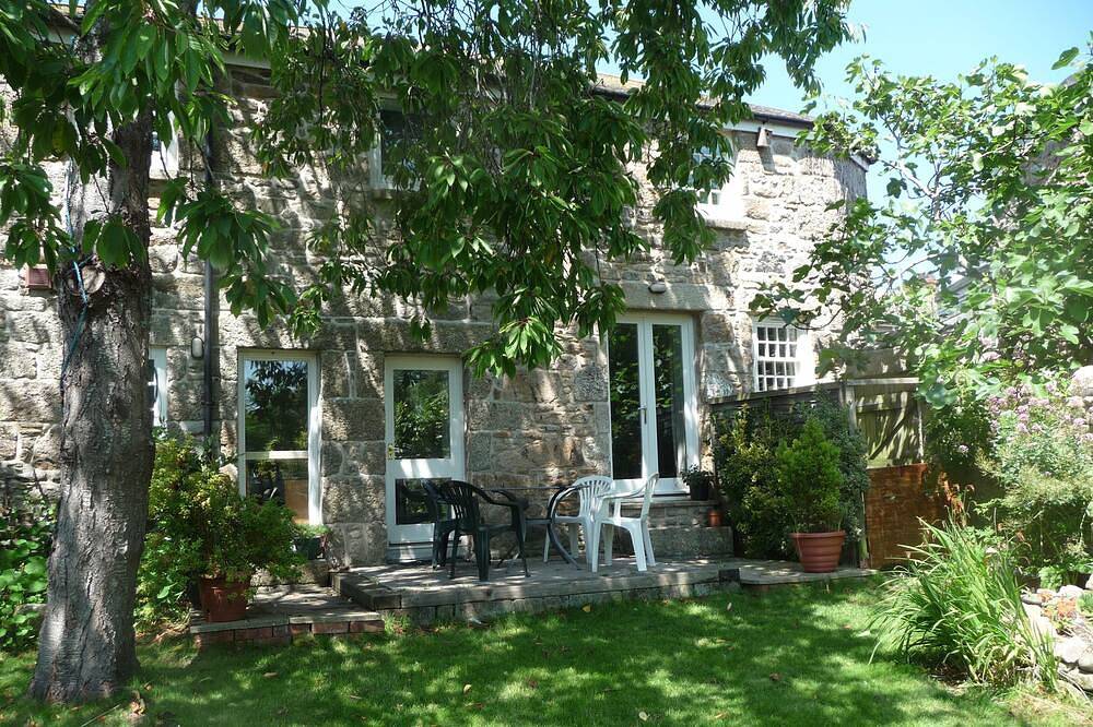 Converted Coach House In Private Location in Penzance, Cornwall
