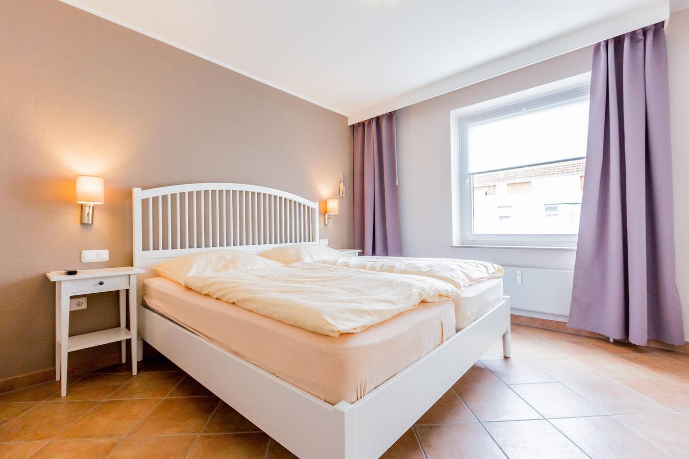 Ganze Wohnung, Strandnixe 204  mit 2 Schlafzimmer, Fahrstuhl, 3 x Tv und Westbalkon,Geschirrspüler , Pkw Stellplatz, Wlan ! in Döse, Cuxhaven