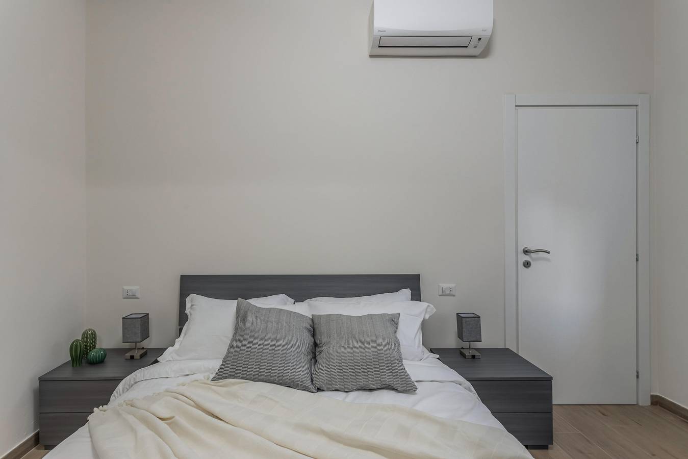 Entire apartment, 0649Pv - Ares Home in Pavia, Pavia Province