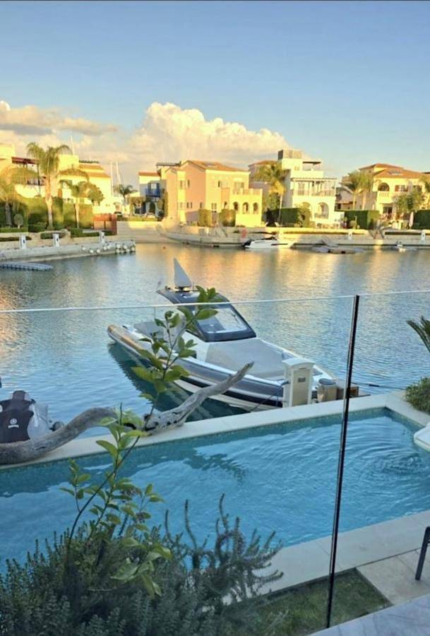 Holiday rental for 8 people, with Balcony and Terrace as well as Garden and Pool in Limassol