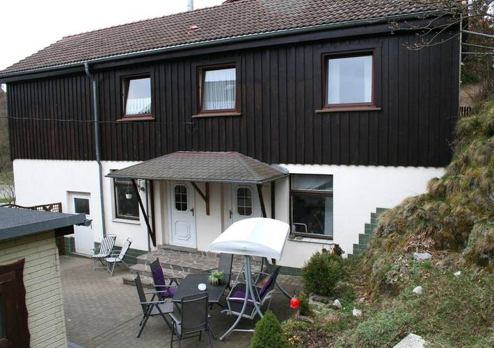 Ferienwohnung für 5 Personen, mit Terrasse und Garten