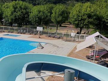 Tente pour 4 personnes, avec bassin pour enfant en Dordogne