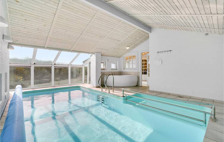 Ferienhaus für 9 Personen, mit Sauna und Terrasse sowie Whirlpool und Pool in Klitmøller - 4