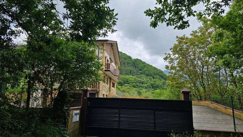 Chalet para 4 personas, con vistas y jardín - 1