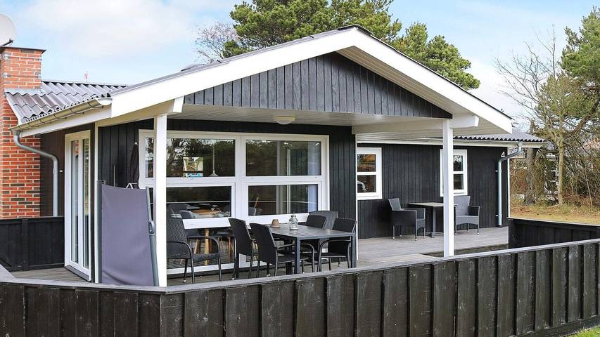 Ferienhaus für 6 Personen, mit Whirlpool und Garten sowie Terrasse, mit Haustier in Øster Hurup