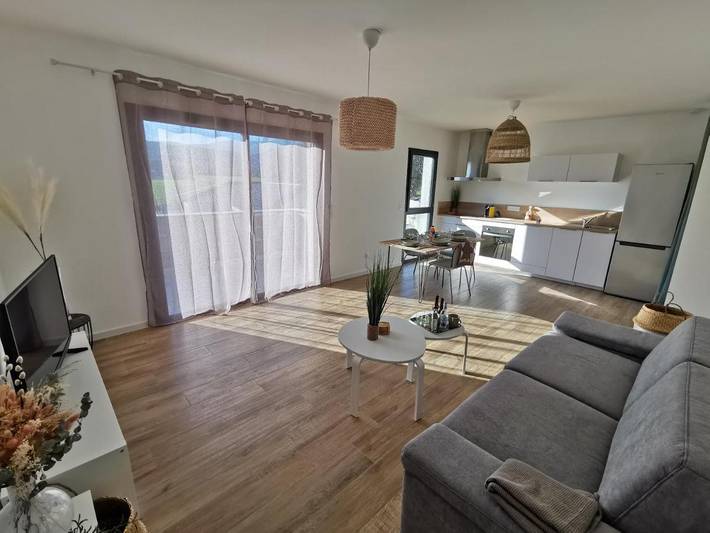 Gîte pour 6 personnes, avec piscine ainsi que jardin et vue dans Folelli - 2