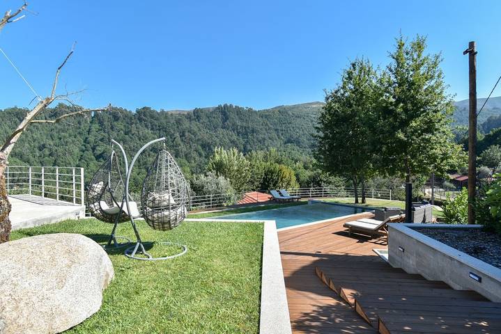 Casa de férias para 10 pessoas, com jardim e terraço em Distrito de Aveiro