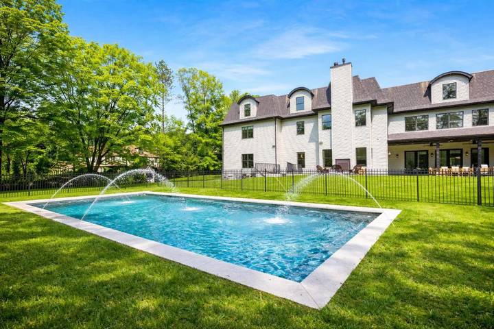 Ferienhaus für 15 Personen, mit Garten und Pool sowie Whirlpool und Sauna, kinderfreundlich - 1