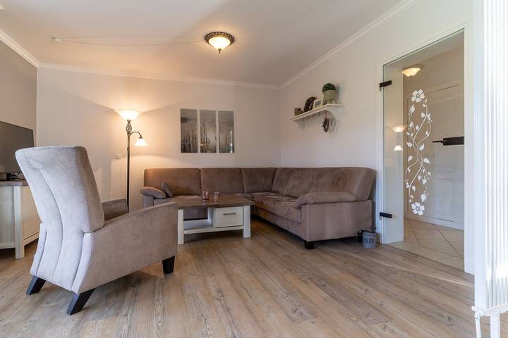 Ganze Wohnung, Ferienwohnung Apart 90 im Gästehaus Stella in St. Peter-Bad, St. Peter-Ording