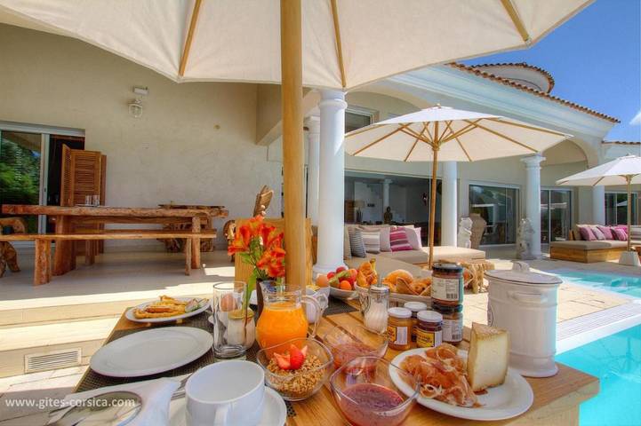 Chambre d’hôte pour 2 personnes, avec Jacuzzi et Terrasse ainsi que Jardin et Piscine à Sarrola-Carcopino - 2