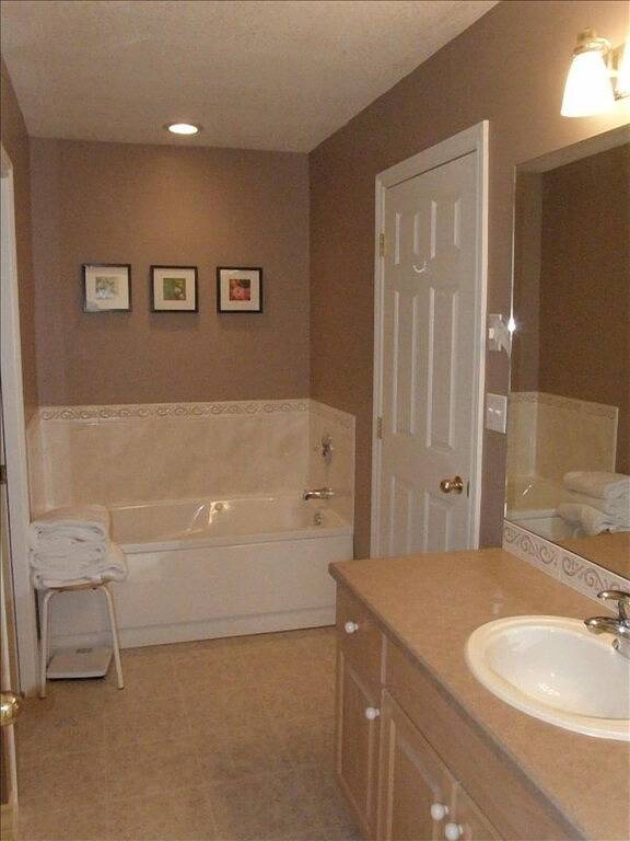 Ganze Wohnung, Luxus Radium Condo 2200 sq. Ft. in Radium Hot Springs, Kootenay-Nationalpark