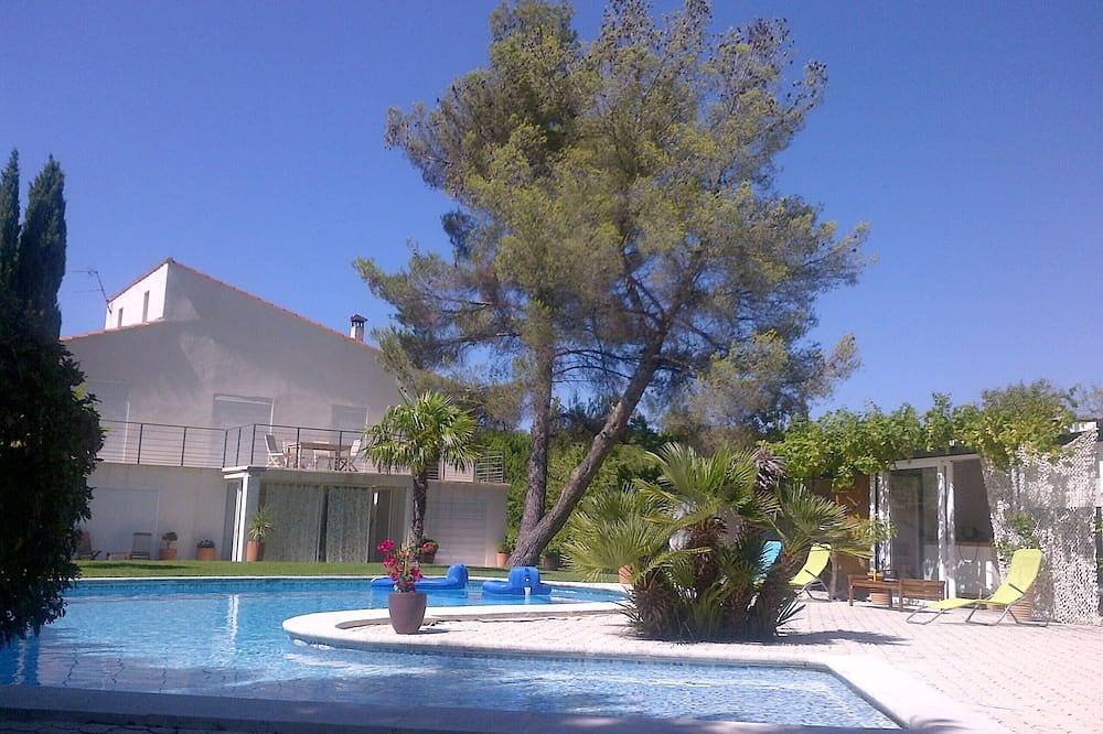 Appartement entier, Appartement  Dans Villa Avec Piscine A 20 Mn D'Aix En Provence in Simiane-Collongue, Côte méditerranéenne (France)