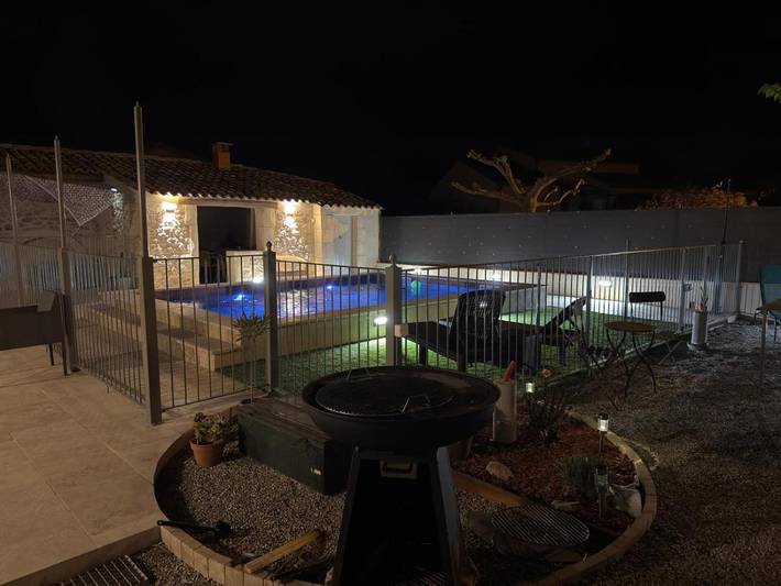 Maison de vacances pour 12 personnes, avec Terrasse ainsi que Jardin et Piscine