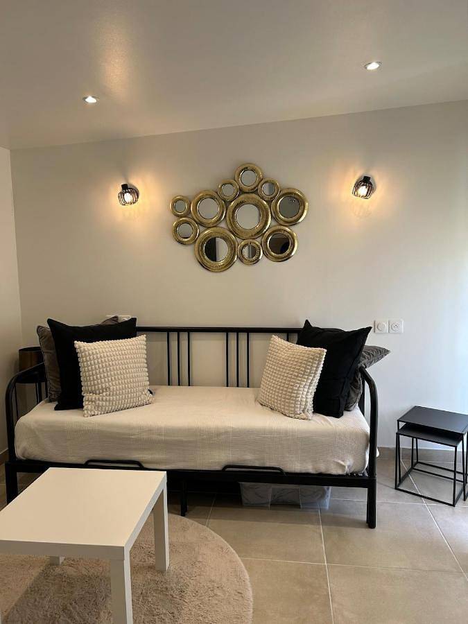 Gîte pour 2 personnes, avec Terrasse et Vue à Blaru