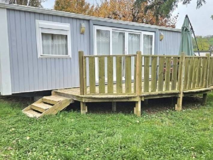 Mobile home for 6 people, with terrace, with pets - 1
