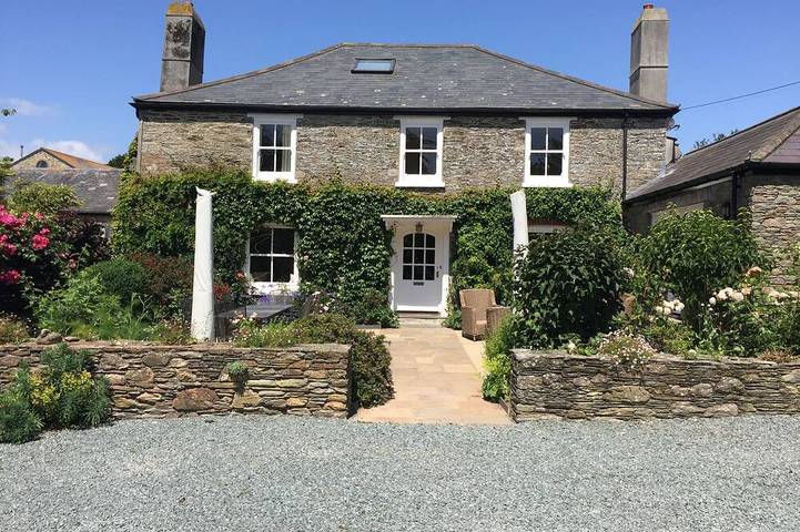 Cottage for 12 people, with hot tub and garden in Devon
