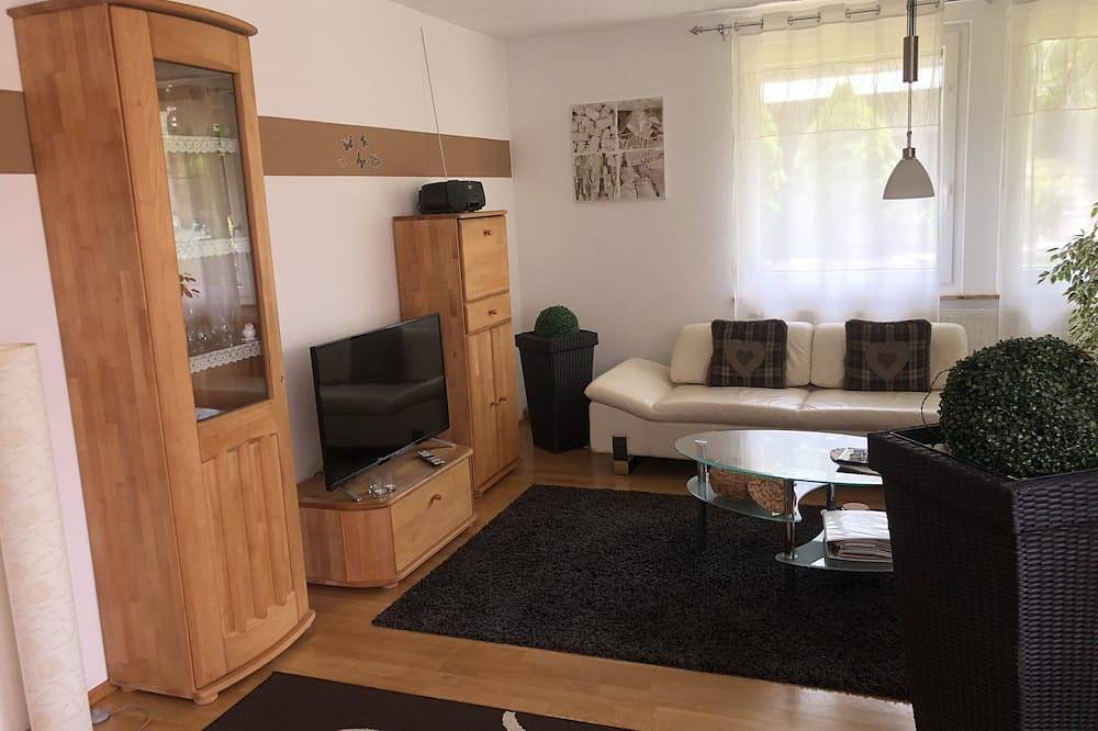 Ganze Wohnung, Moderne , sonnige 4*Wohnung mit Süd-Terrasse im Fichtelgebirge in Marktredwitz, Oberfranken