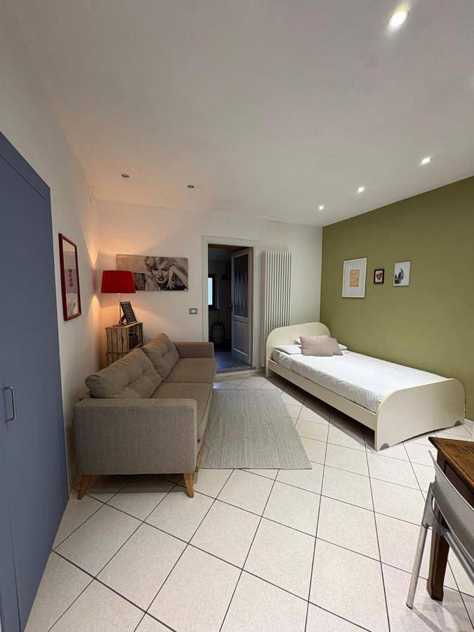 Gîte pour 3 personnes, avec vue et jardin, animaux acceptés à Dronero