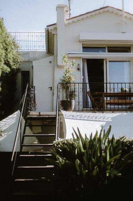 Three-Bedroom House in Cannes La Bocca, Cannes