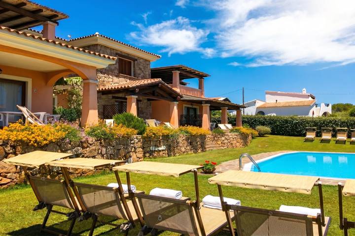 Loft per 4 persone, con Vista oceano e Terrazza nonché Piscina per bambini e Piscina ad Olbia