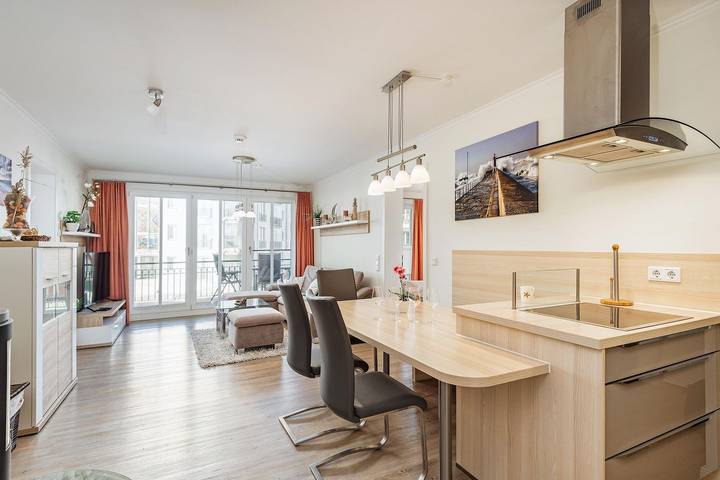 Ganze Wohnung, Villa Strandvogt - mit Meerblick, Balkon und moderner Ausstattung in Börgerende, Börgerende-Rethwisch