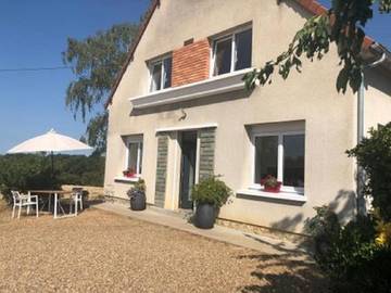 Location de vacances pour 8 personnes, avec jardin et vue, adapté aux familles à Poncé-sur-le-Loir