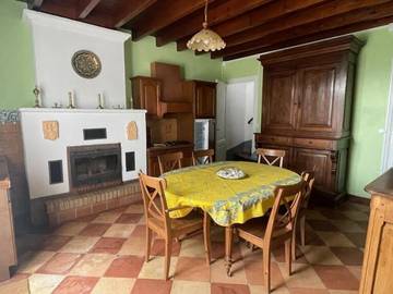 Location de vacances pour 5 personnes, avec vue et jardin à Saint-Magne-de-Castillon