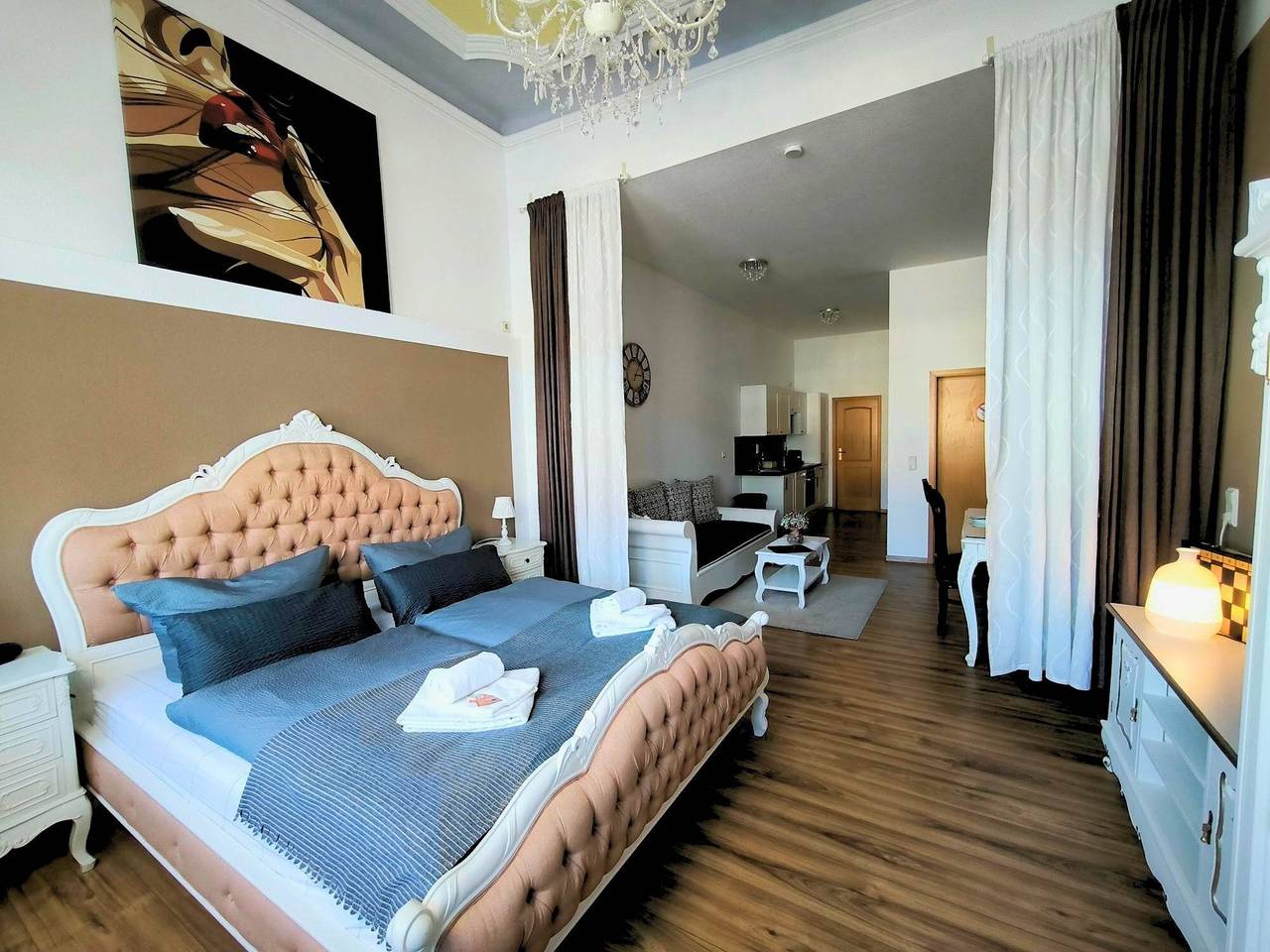 Ganze Ferienwohnung, Apartment Paris in Mühlhausen, Unstrut-Hainich-Kreis