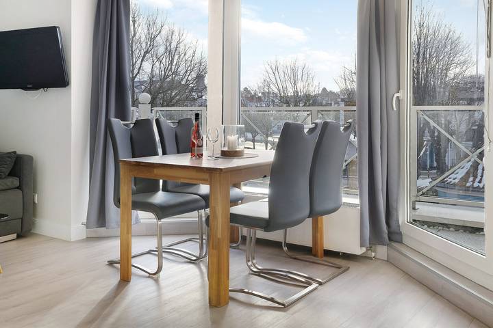 Ferienwohnung für 4 Personen, mit Balkon in Kieler Woche - 3