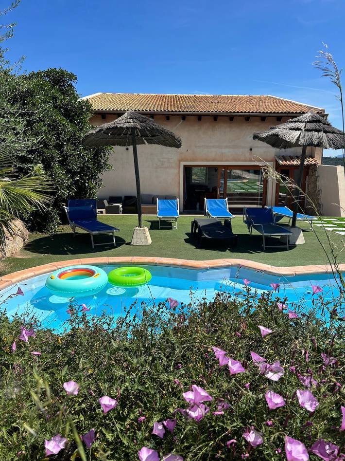 Villa pour 9 personnes, avec jardin, animaux acceptés en Sardaigne