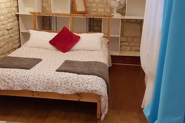 Location de vacances pour 27 personnes, avec jardin, animaux acceptés à Oulmes - 4