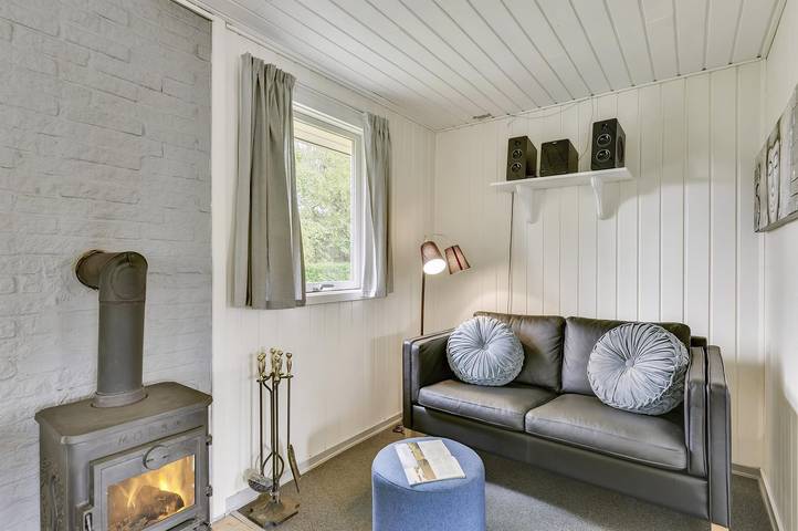 Beautiful home in Ulfborg w/ 4 Bedrooms in Nørhede Vest, Ulfborg